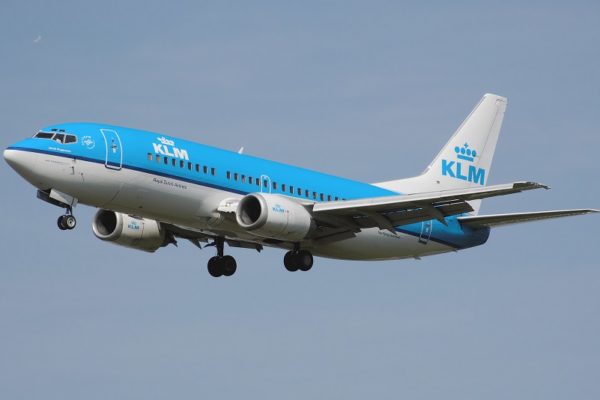 Aerolínea holandesa KLM suprimirá 5.000 puestos de trabajo por pandemia