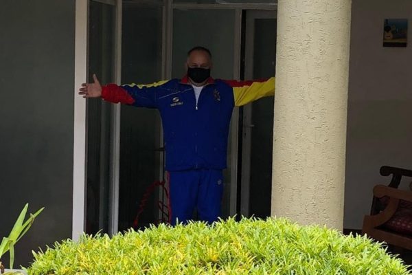 Diosdado Cabello afirma que fue dado de alta, «pero debe seguir en cuarentena»