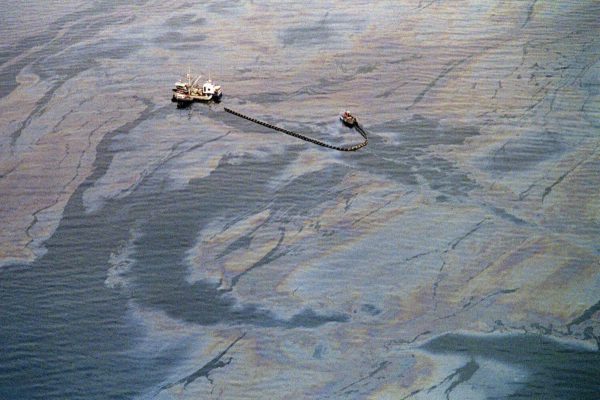 Trump autoriza explotación de petróleo en reserva natural de Alaska