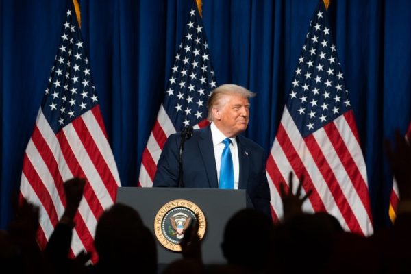 Republicanos proclaman a Trump y aplauden su denuncia de fraude electoral