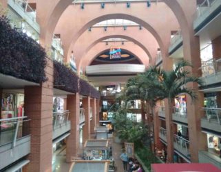 Para evitar aglomeraciones: Centros comerciales piden ampliar horarios de operatividad