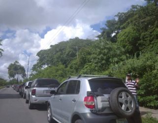 Solo se producen 50.000 barriles diarios: gobierno espera reactivar puntualmente importación de combustibles iraníes