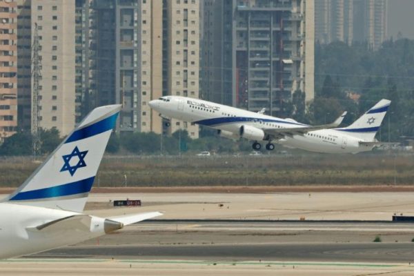 Histórico: Despegó el primer vuelo comercial directo entre Israel y Emiratos
