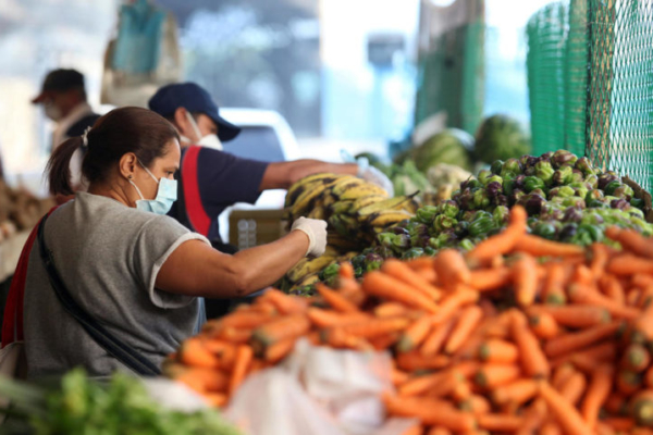 Alimentos de la canasta de supervivencia aumentaron en promedio 38% en una semana