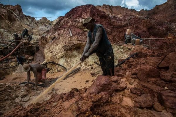 Instalación de Corporación de Minería enciende alarmas sobre posible legalización minera en Parque Nacional Canaima