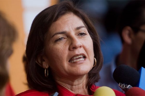 Jacqueline Farías regresa a la Jefatura de Gobierno del Distrito Capital