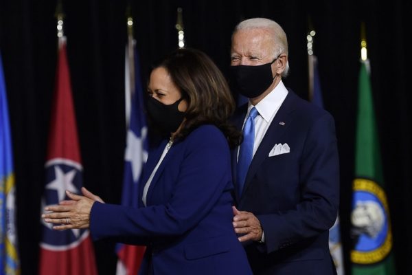 Biden traspasa temporalmente el poder a Kamala Harris