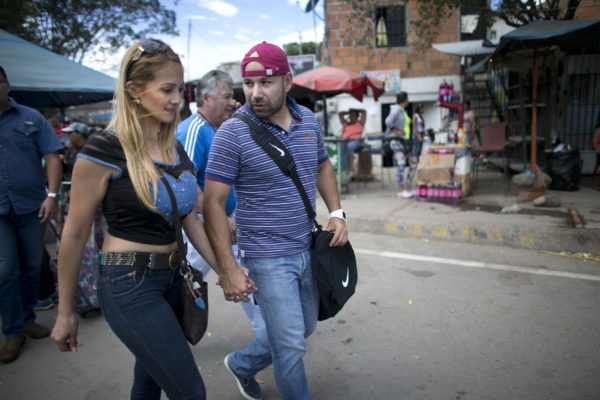 «Es el bastión del consumo»: ¿Sigue existiendo la clase media en Venezuela?