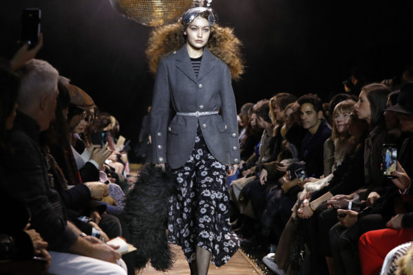 Sin público: Semana de la Moda de Nueva York busca apoyar a los diseñadores de EE.UU