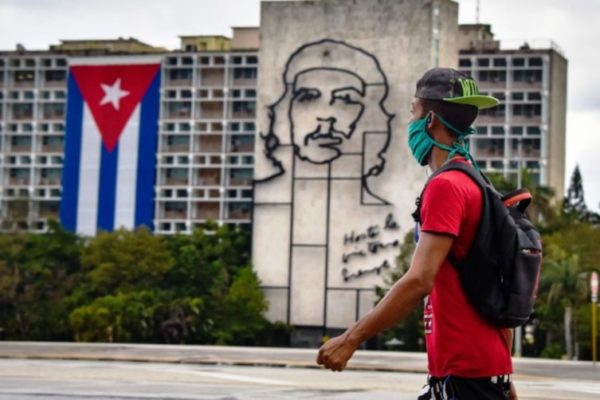 La declaración final de la cumbre UE-Celac pide el fin del bloqueo de EE.UU a Cuba