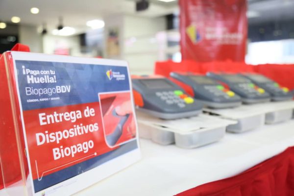 BDV entrega equipos Biopago a productores para la compra de insumos agrícolas con Petro