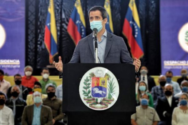 «Mis síntomas son leves»: Juan Guaidó anunció que dio positivo por COVID-19