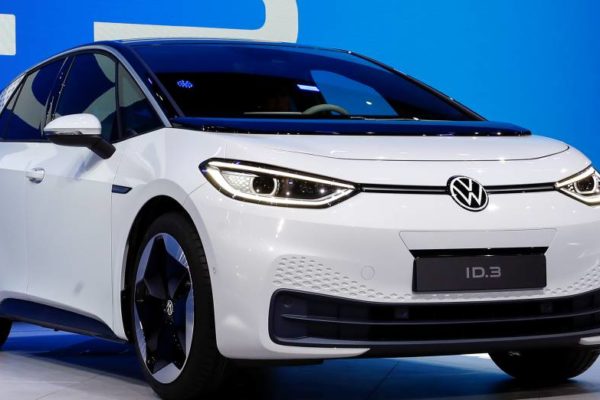 Volkswagen presenta su primer vehículo eléctrico en EEUU por menos de US$40.000