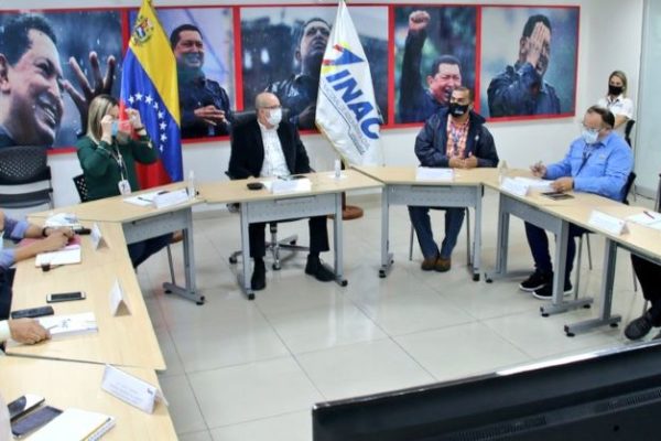 INAC anuncia prórroga del vencimiento de las certificaciones del personal aeronáutico