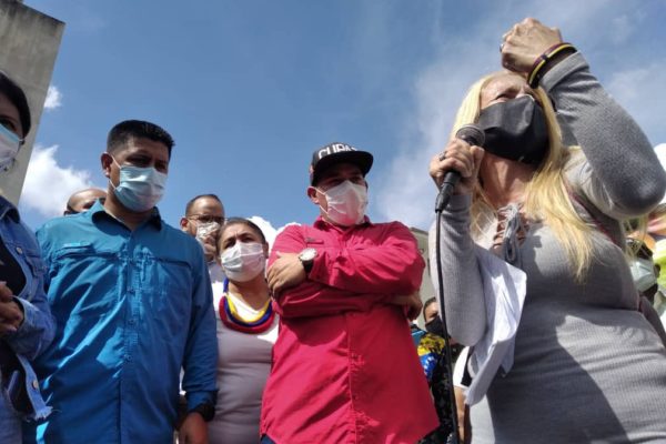 Maestros alzan su voz de protesta este #05Oct para exigir reivindicaciones laborales