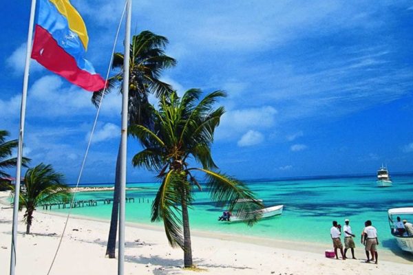Sector turismo pide alargar flexibilización hasta enero