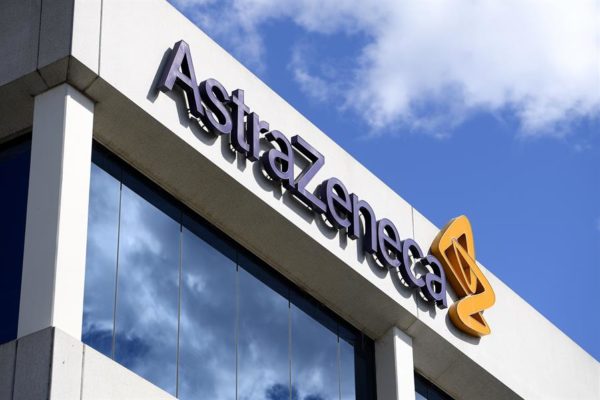 AstraZeneca anuncia resultados positivos de nuevo fármaco contra covid-19