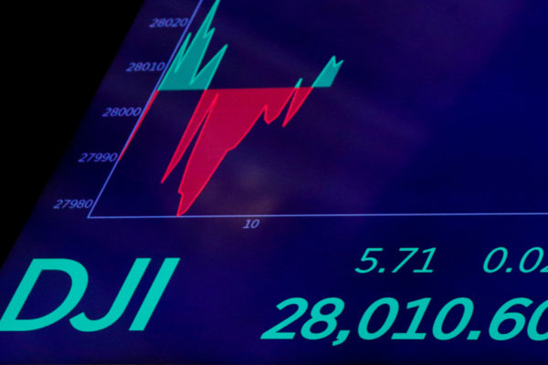 #16Feb En Wall Street subió el Dow Jones pero bajaron Nasdaq y S&P 500