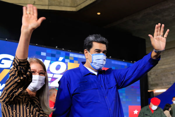 «El 2020 ha sido un año de pruebas superadas»: El mensaje de Navidad de Cilia Flores y Maduro