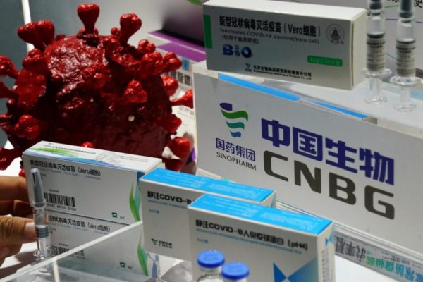 OMS autorizó uso de emergencia de vacuna china Sinopharm