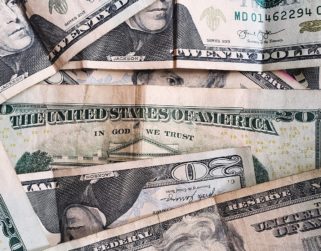 #6Jul | Dólar paralelo revierte tendencia y cierra con alza de 0,55% hasta Bs.3.220.051,61