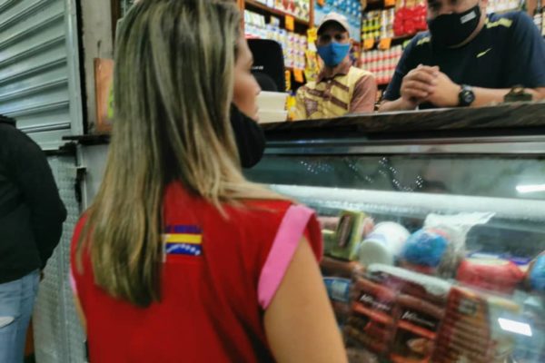 Gobierno realizó operativo de fiscalización en comercios de Caracas