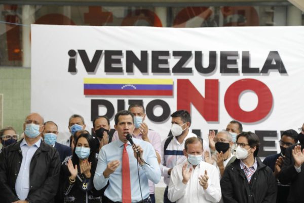 Congreso paraguayo investiga propuesta de Guaidó para renegociar deuda con Pdvsa