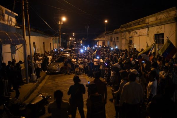 Güiria sigue enterrando a sus muertos mientras se investiga mortal tráfico humano a Trinidad