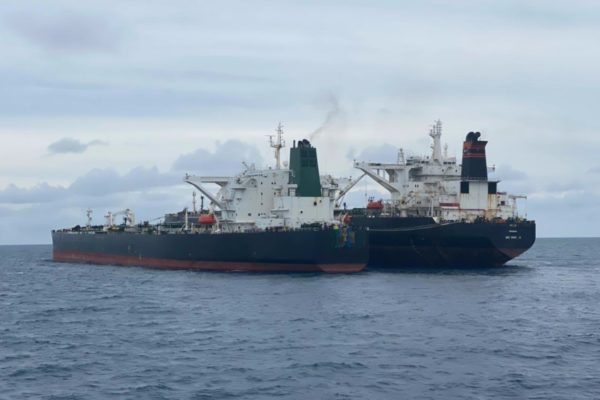 Irán rechaza rastreo por parte de EEUU de buques que podrían dirigirse a Venezuela