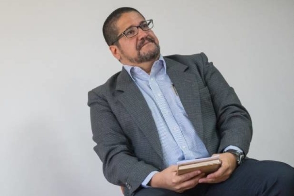 Econ. Luis Crespo: banca nacional debe evaluar posibilidad de otorgar créditos multimoneda