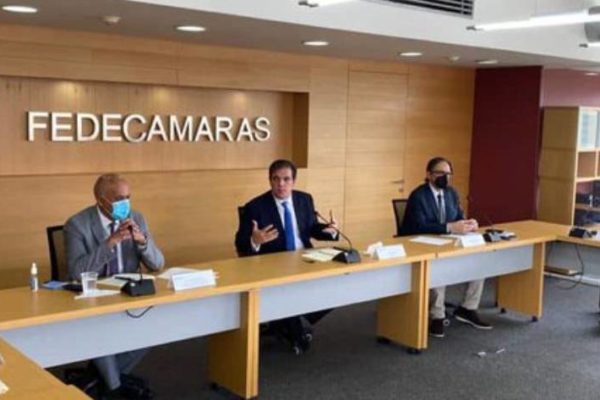 Fedecámaras: plan prevé vacunar gratuitamente hasta 6 millones de personas en 4 meses y medio