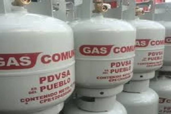 Puede procesar 2.400 cilindros diarios: Activan planta de llenado de gas doméstico en Falcón