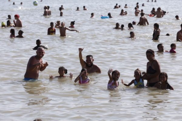 Crónica | Venezuela lanza peligroso reto a la covid-19 para celebrar el carnaval