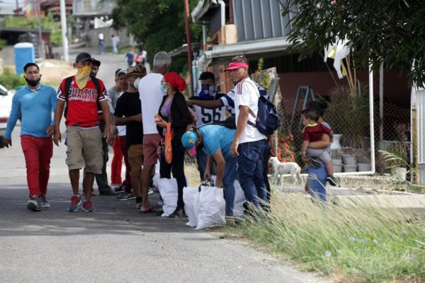 Cerca de 700 venezolanos regresarán desde Trinidad y Tobago por desempleo