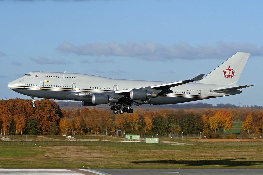 Los 10 aviones privados más caros del mundo y cuáles multimillonarios los poseen