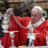 Papa Francisco iniciará «peregrinación penitencial» a Canadá por abusos contra indígenas