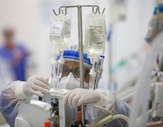 Brasil registró récord de 3.251 muertos por Covid-19 en un día y sigue la polémica con AstraZeneca