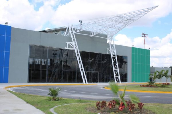 Inauguran aeropuerto en Portuguesa para reactivación de vuelos comerciales