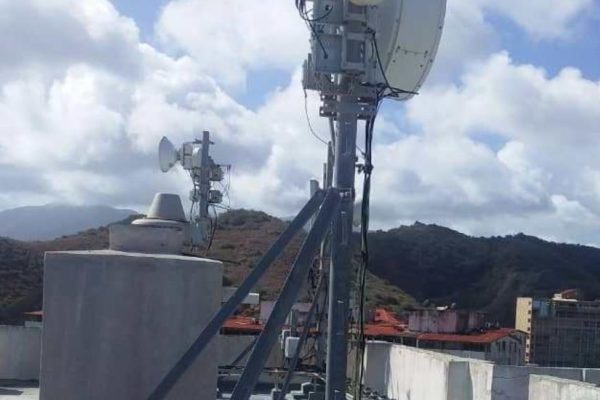 Restablecidos servicios de Digitel y Cantv tras falla