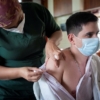 Lo que se sabe de la vacunación contra el COVID-19 en Venezuela