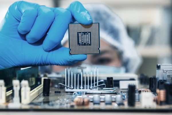 IDC: Escasez de chips se prolongará hasta 2023