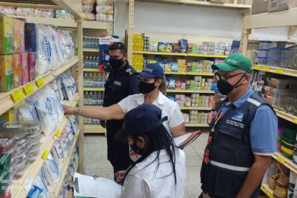 Marquina: «controles generan mercados negros»: Sundde ordenó bajar precios a 1.599 comercios en marzo