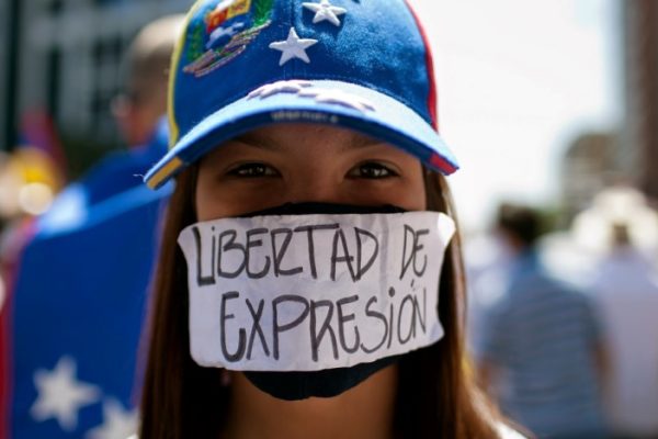 SIP denuncia violencia sistemática contra la libertad de prensa en Venezuela