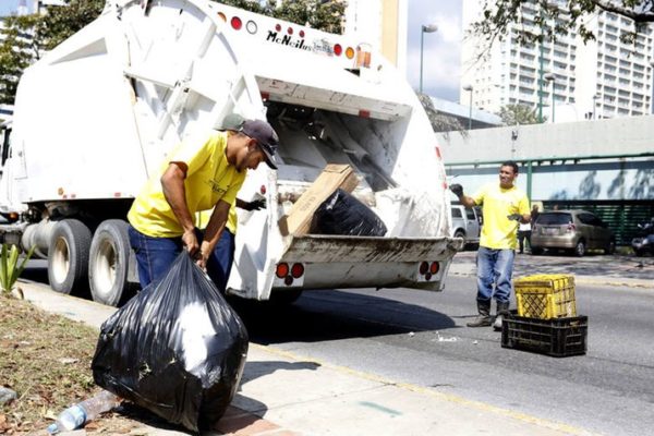 Sindicatos proponen cambios en la legislación de recolección de residuos