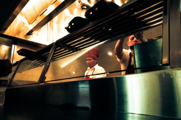 Dark Kitchens: restaurantes virtuales toman fuerza en el negocio gastronómico venezolano