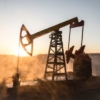 El petróleo de Texas cierra con una subida del 1,2 %, hasta 76,99 dólares