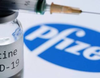 Pfizer propone tercera dosis en medio de arremetida mundial de la variante Delta