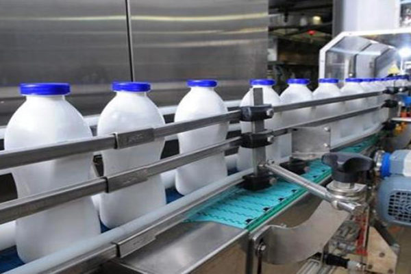 Cavilac: La industria láctea está produciendo 62% menos que hace tres años