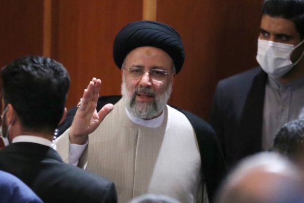 El ultraconservador presidente electo de Irán Ebrahim Raisi no quiere reunirse con Biden ni negociará ‘por placer’