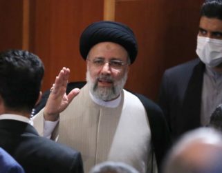 El ultraconservador presidente electo de Irán Ebrahim Raisi no quiere reunirse con Biden ni negociará ‘por placer’